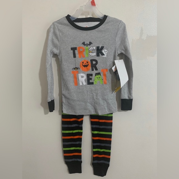 Halloween Pajamas Size 4 - Picture 3 of 7
